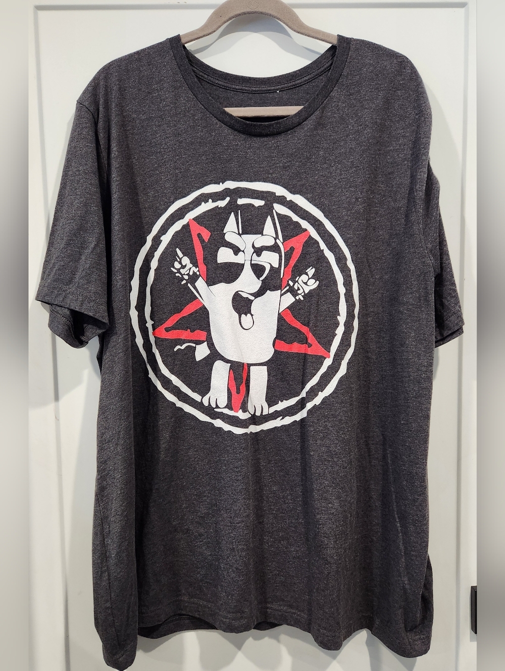 Bluey Mens Muffin Metal Chaos Pentagram Rock Cartoon Funny T-Shirt 2XL 3XL?
